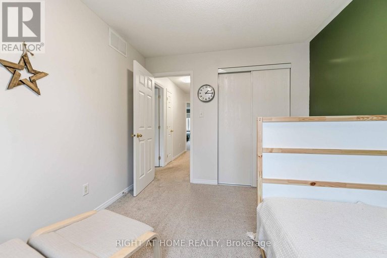 29594406/52-fieldberry-private/stonebridge/ottawa/ontario/K2J5E8_25