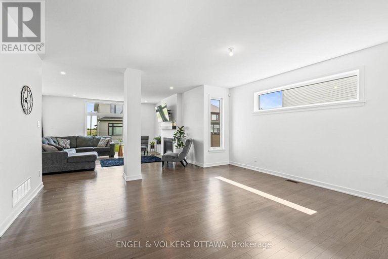 28466591/117-orchestra-way/riverside-southgloucester-glen/ottawa/ontario/K4M0R5_7