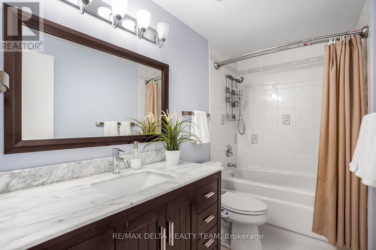 28252608/49-2115-erinbrook-crescent/sheffield-glenindustrial-park/ottawa/ontario/K1B4J5_16