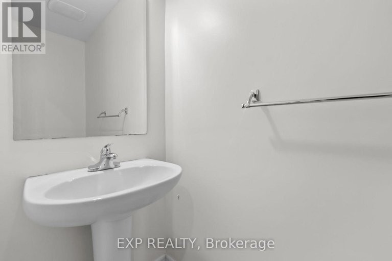 28599377/213-mancini-way/strandherd/ottawa/ontario/K2J3V1_11
