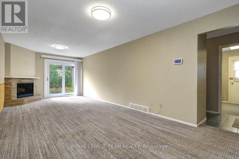 29024962/72-craig-henry-drive/craig-henrywoodvale/ottawa/ontario/K2G3Z6_19