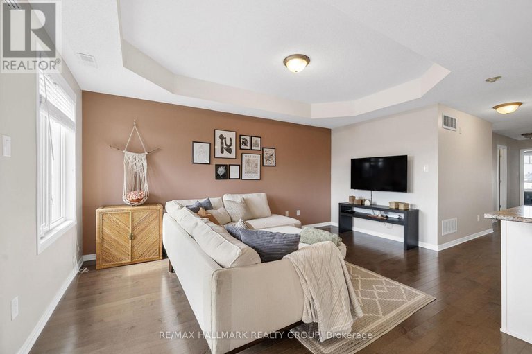 28552727/7-486-via-verona-avenue/longfields/ottawa/ontario/K2J6B3_8