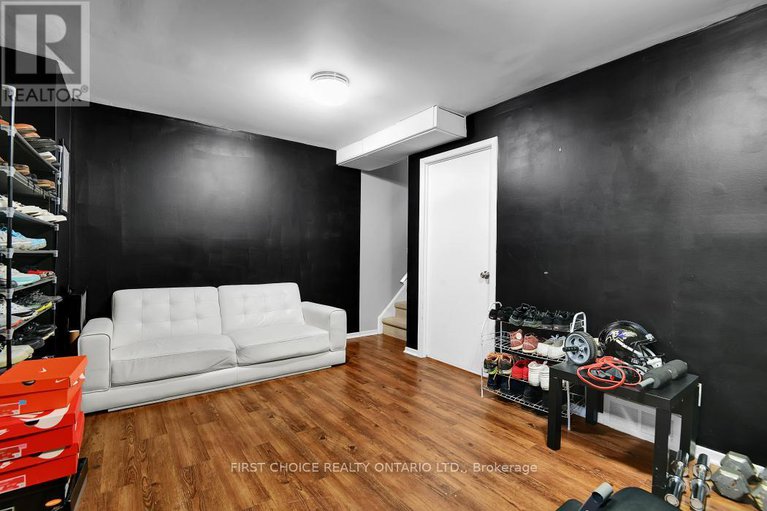 29056396/1771c-lamoureux-drive/queenswood-heights-south/ottawa/ontario/K1E2N5_29