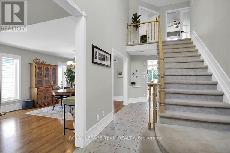 28519843/23-windgate-crescent/emerald-meadowstrailwest/ottawa/ontario/K2M2X1_5