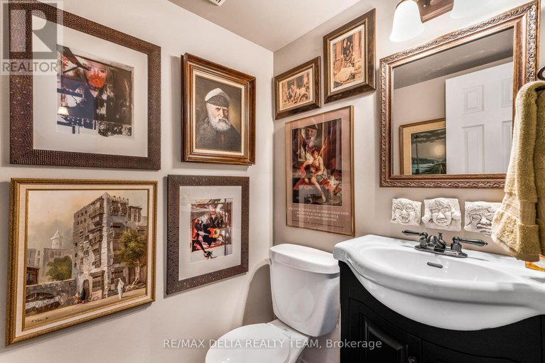 28779115/116-gladeview-private/upper-hunt-club/ottawa/ontario/K1T4C5_17
