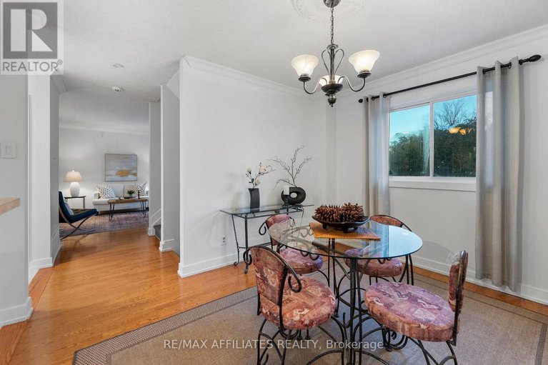 29162988/31-exeter-drive/on-the-green/ottawa/ontario/K2J1Z9_12