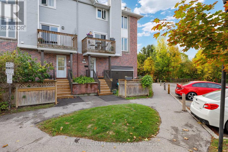 28934714/3-5-timberview-way/westcliffe-estates/ottawa/ontario/K2H9M6_2