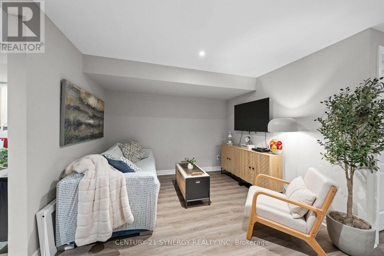 29184487/708-guardian-grove/riverside-southgloucester-glen/ottawa/ontario/K1X0B3_34