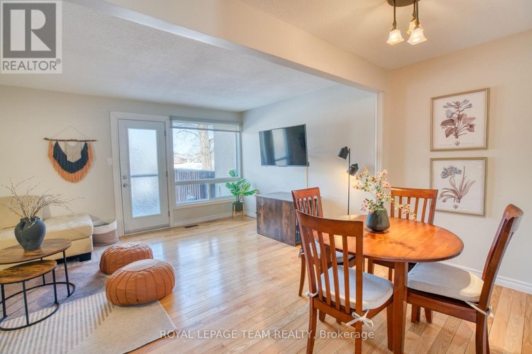 29497051/171-mcclintock-way/katimavik/ottawa/ontario/K2L2A5_10