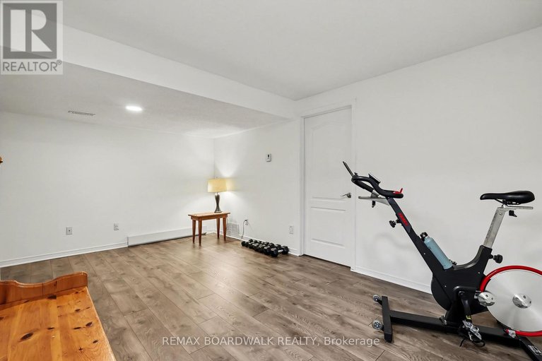 29619269/295-meilleur-private/vanier/ottawa/ontario/K1L0A2_26