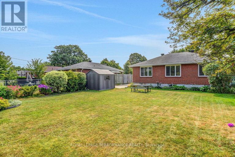 28697255/617-gardenvale-road/castle-heightsrideau-high/ottawa/ontario/K1K1E5_42