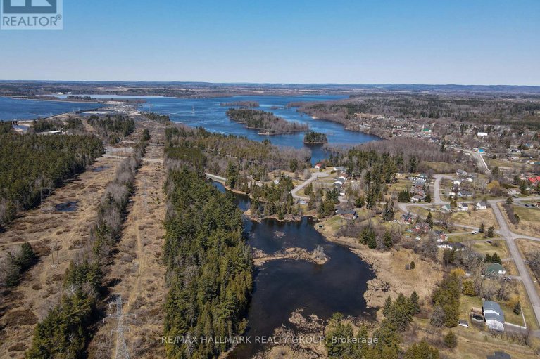 29109824/206-old-pakenham-road/fitzroy/ottawa/ontario/K0A1X0_48