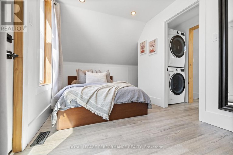 28811813/12-sherbrooke-avenue/hintonburg/ottawa/ontario/K1Y1R7_20