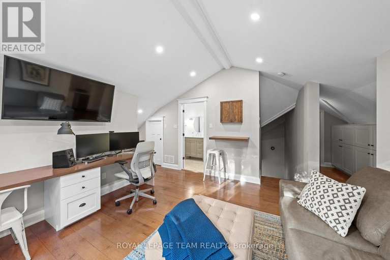 28865171/1560-maley-lane/rural-kanata-central/ottawa/ontario/K2W1C2_35