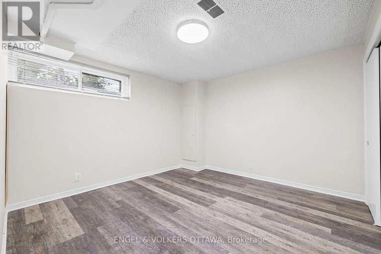 28349600/1960-alta-vista-drive/faircrest-heights/ottawa/ontario/K1H7K8_27