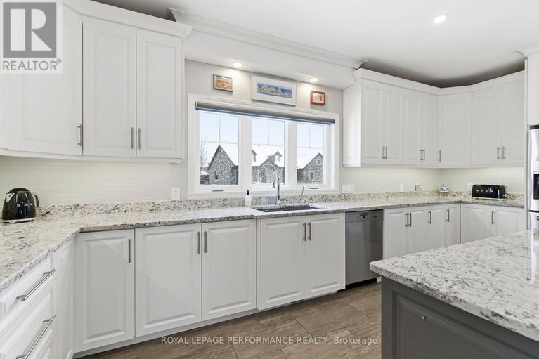 29251827/18132-st-laurent-boulevard/south-glengarry-charlottenburgh-twp/south-glengarry/ontario/K6H0G7_14