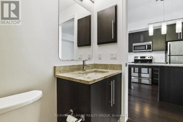 29513773/814-238-besserer-street/sandy-hill/ottawa/ontario/K1N6B1_24