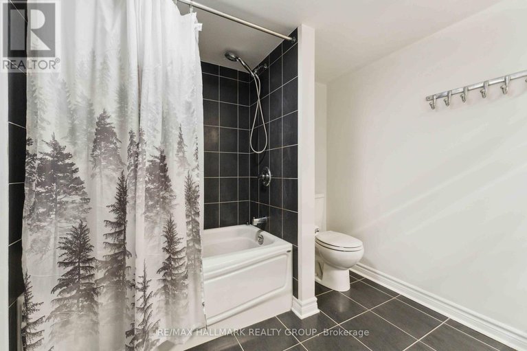 28421712/293a-titanium-private/convent-glen-north/ottawa/ontario/K1C0A5_20