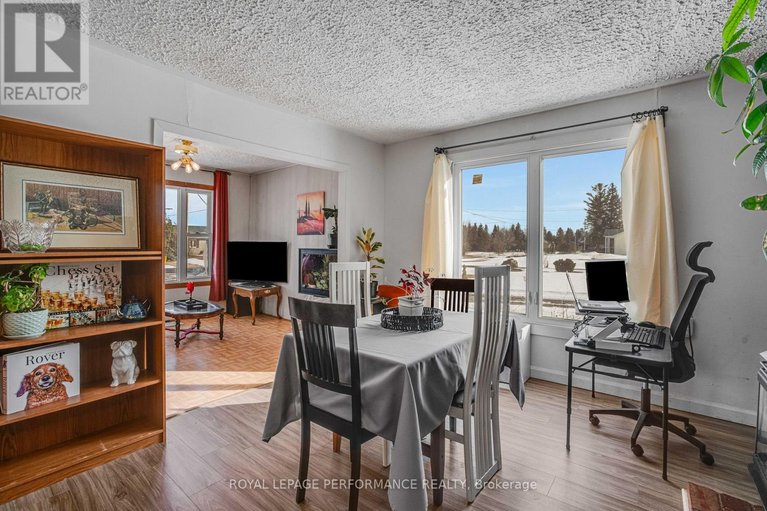 29504497/2082-sandy-hill-road/lorignal/champlain/ontario/K0B1K0_19