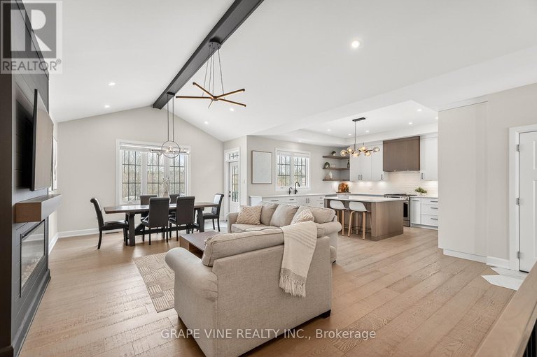 29432305/106-maplestone-drive/north-grenville-twp-kemptville-east/north-grenville/ontario/K0G1J0_12