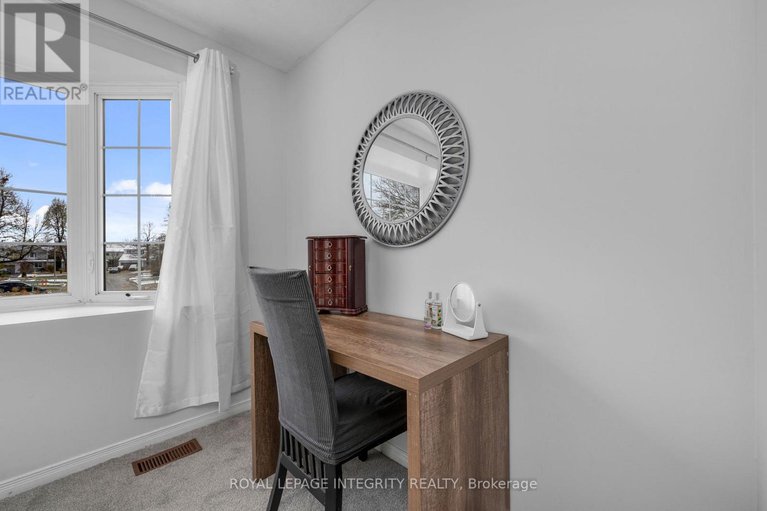 29119539/268-mceachern-crescent/bilberry-creekqueenswood-heights/ottawa/ontario/K1E3K5_21