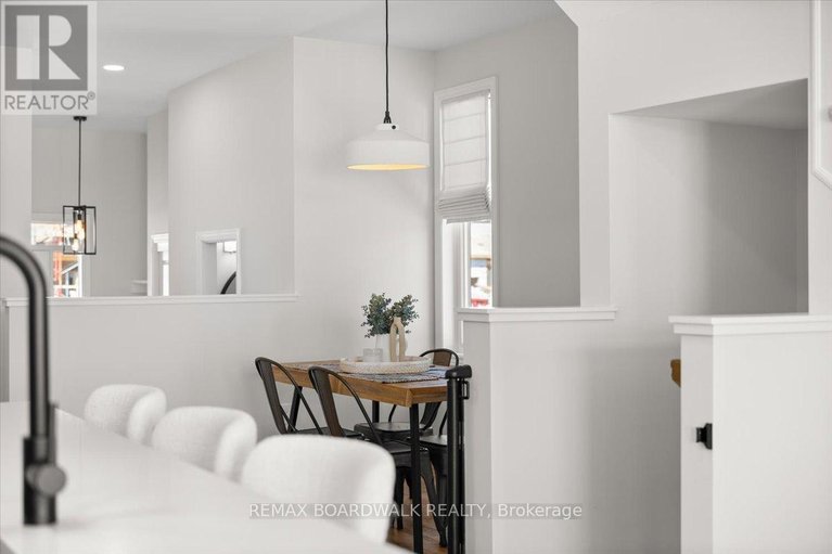 29543323/297-labelle-street/embrun/russell/ontario/K0A1W0_12