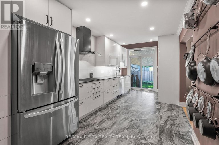 29095359/18-longshire-circle/longfields/ottawa/ontario/K2J4K7_5