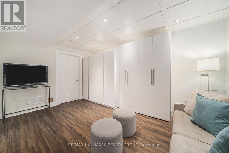 28813104/98-dagmar-avenue/vanier/ottawa/ontario/K1L5T4_21