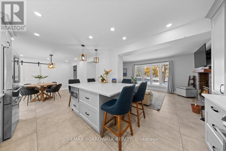 29395129/7-gagnon-court/beaverbrook/ottawa/ontario/K2K1A7_10