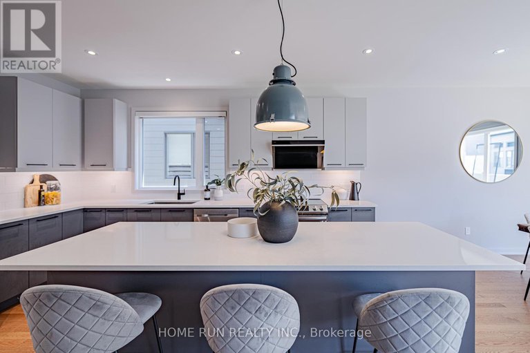 28707316/530-tenor-ridge/riverside-southgloucester-glen/ottawa/ontario/K4M0P9_21