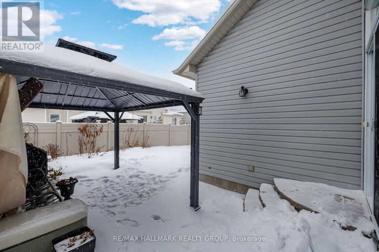 29254437/813-galleria-circle/avalon-east/ottawa/ontario/K4A4Z4_45