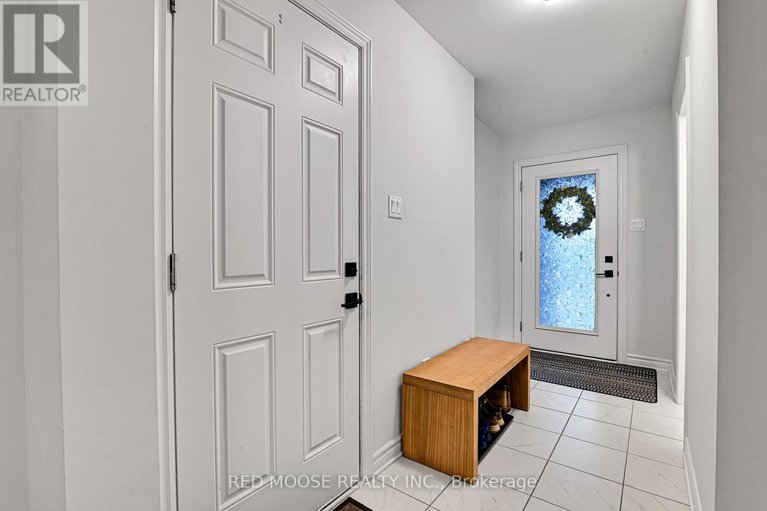 28578839/877-couloir-road/mer-bleuebradley-estatesanderson-park/ottawa/ontario/K1W0P5_3