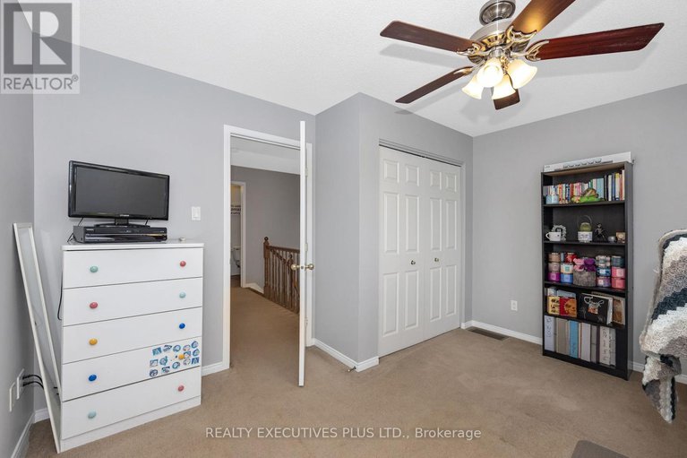 28498185/341-jasper-crescent/town-of-rockland/clarence-rockland/ontario/K4K0C9_24
