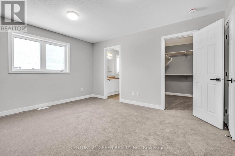 28603558/2183-winsome-terrace/fallingbrookgardenway-south/ottawa/ontario/K4A5M9_13