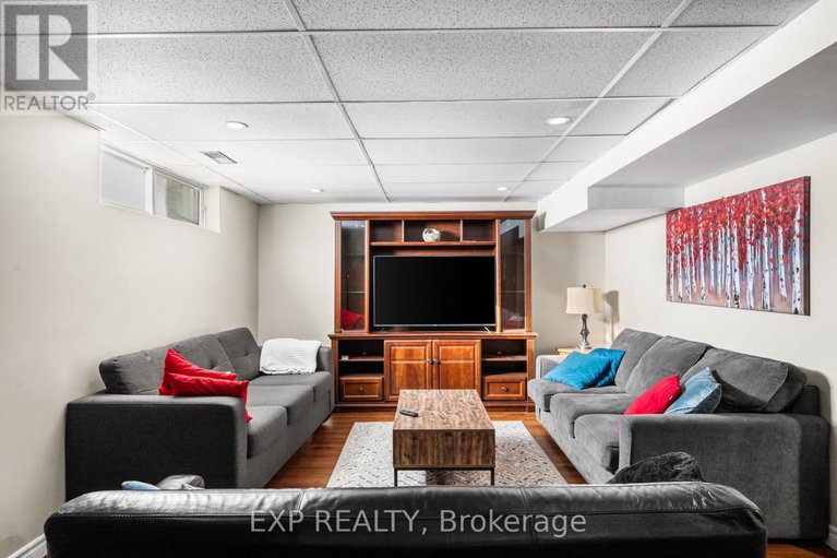 29266483/2389-ogilvie-road-e/beacon-hill-north/ottawa/ontario/K1J7N4_26