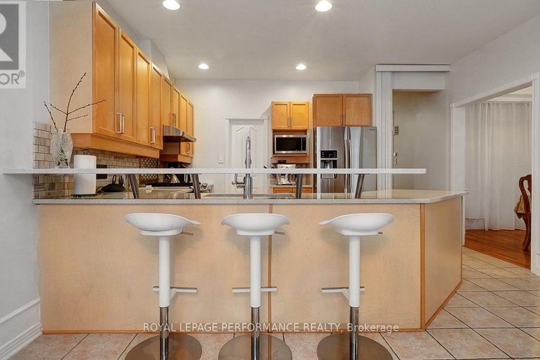 29613809/40-rivergreen-crescent/bridlewood/ottawa/ontario/K2M2W9_6