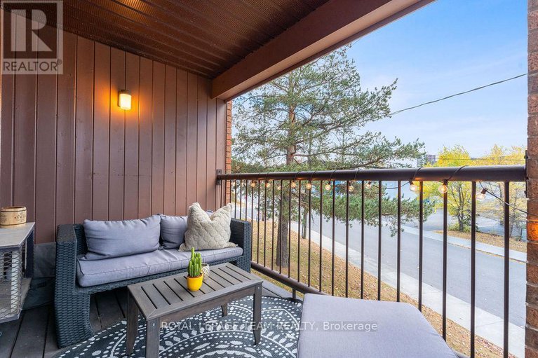 29371239/212-316-savard-avenue/vanier/ottawa/ontario/K1L7S2_35