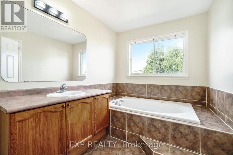 28608884/77-palmadeo-drive/longfields/ottawa/ontario/K2J4Z4_20