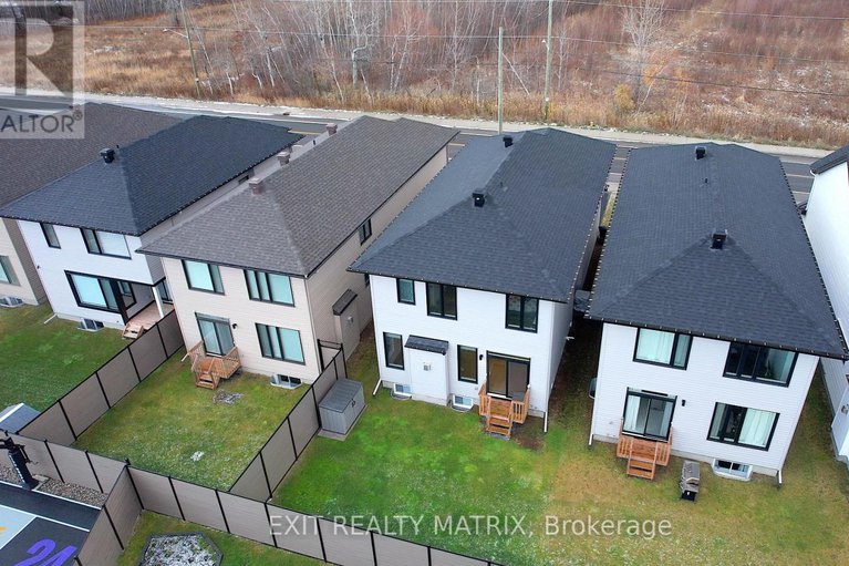 29159209/6487-renaud-road/mer-bleuebradley-estatesanderson-park/ottawa/ontario/K1W0R8_39