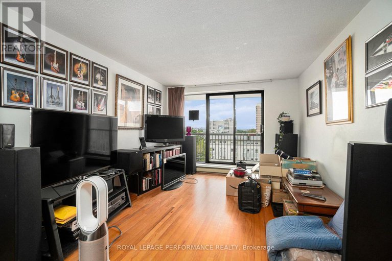 28819010/502-1180-ohio-street/billings-bridge/ottawa/ontario/K1H8N5_5