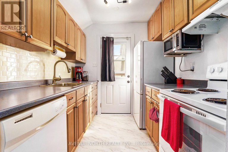 29037172/104-15a-woodvale-green/craig-henrywoodvale/ottawa/ontario/K2G4H1_11