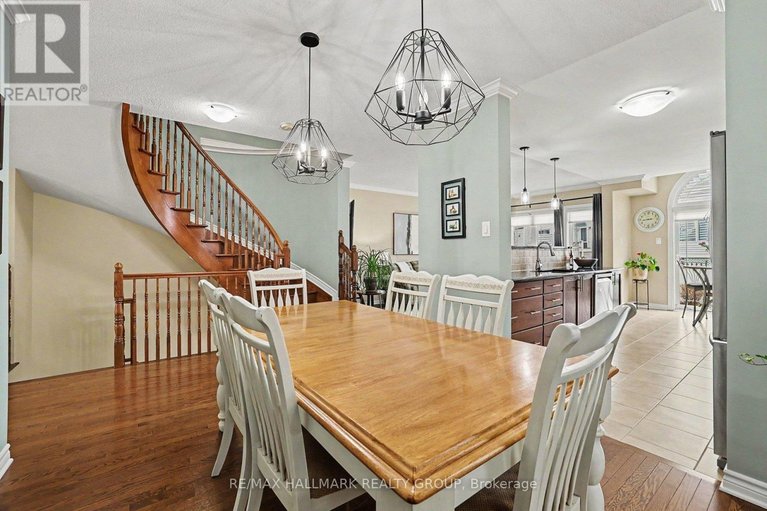 29687151/217-gossamer-street/mer-bleuebradley-estatesanderson-park/ottawa/ontario/K1W0B9_5