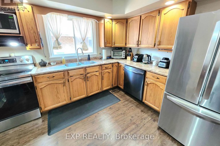 28970100/1311-cuthbertson-avenue/brockville/brockville/ontario/K6V6Y2_10