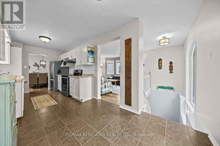 28880153/93-springcreek-crescent/bridlewood/ottawa/ontario/K2M2K8_15