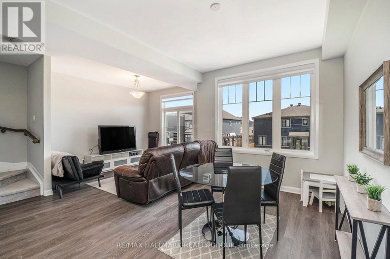 28517477/328-shepperton-street/avalon-east/ottawa/ontario/K4A5K9_7