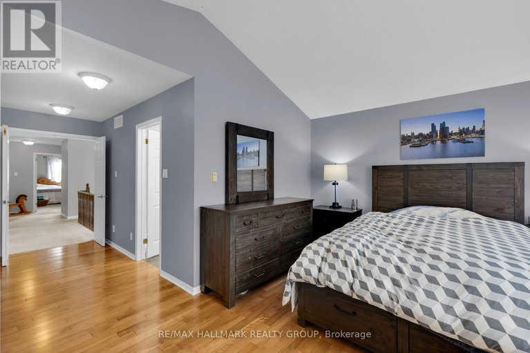 28476381/4136-wolfe-point-way/riverside-southgloucester-glen/ottawa/ontario/K1V1P4_24