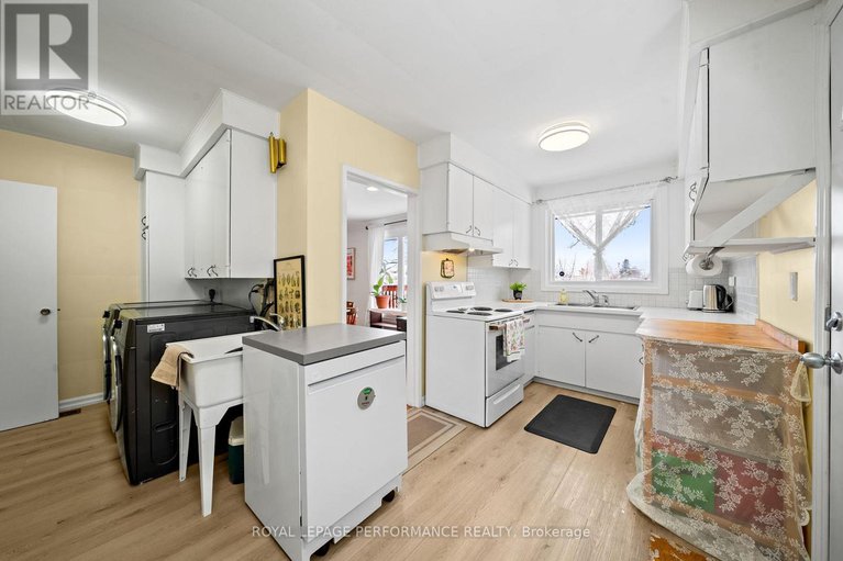 29411475/1430-edgecliffe-avenue/carlington/ottawa/ontario/K1Z8G1_18