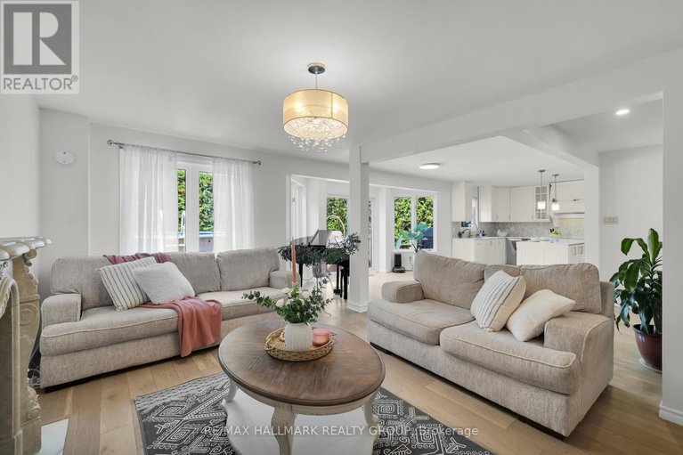 28625672/16-allenby-road/morgans-grantsouth-march/ottawa/ontario/K2K2H2_17