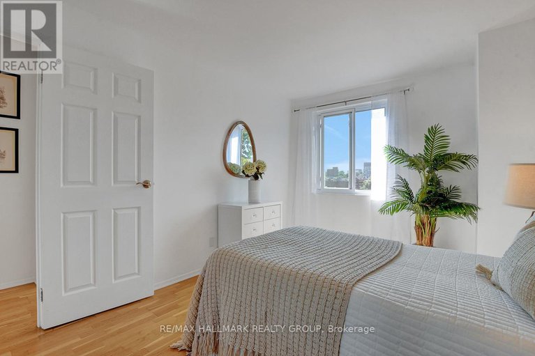 28859548/504-222-guigues-avenue/lower-townbyward-market/ottawa/ontario/K1N5J2_24