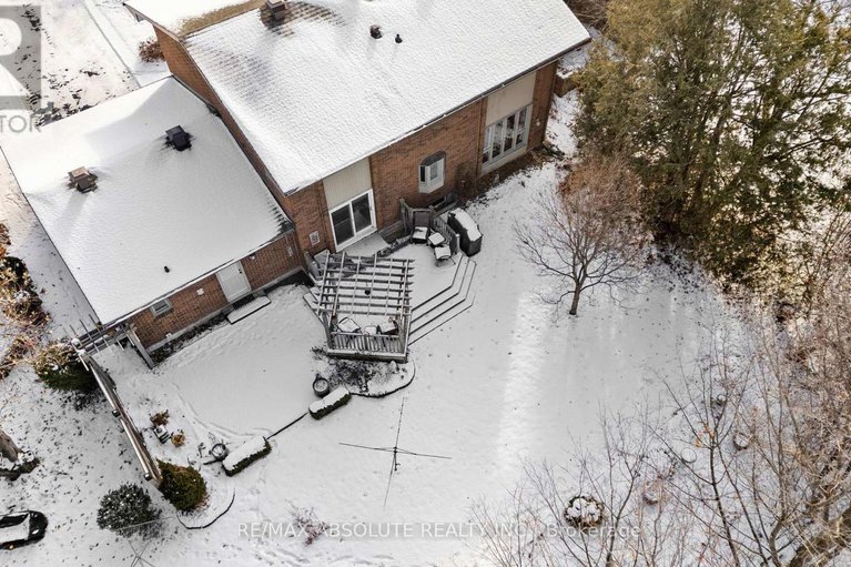 29296781/22-banting-crescent/beaverbrook/ottawa/ontario/K2K1P4_38